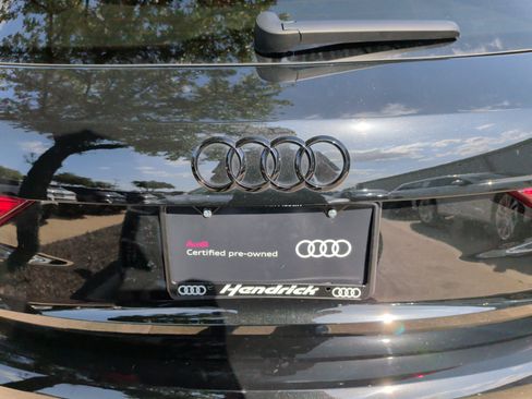Certified 2024 Audi Q3 2.0T Premium AWD/4WD image 39
