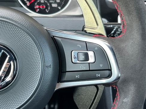 Used 2017 Volkswagen GTI Sport image 27
