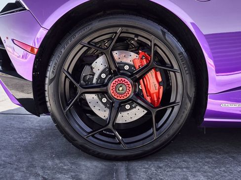 Used 2024 Lamborghini Huracan EVO image 27