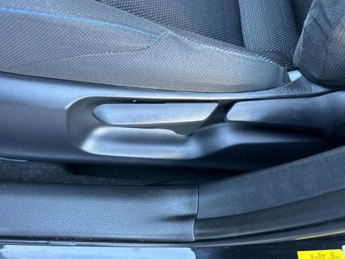 Used 2021 Toyota Corolla SE image 13