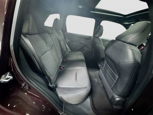 New 2026 Subaru Forester Premium image 29