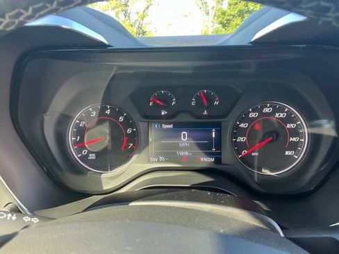 Used 2022 Chevrolet Camaro LT RWD image 22