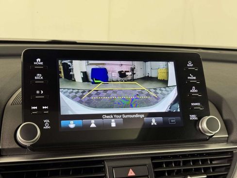 Used 2021 Honda Accord Touring image 26