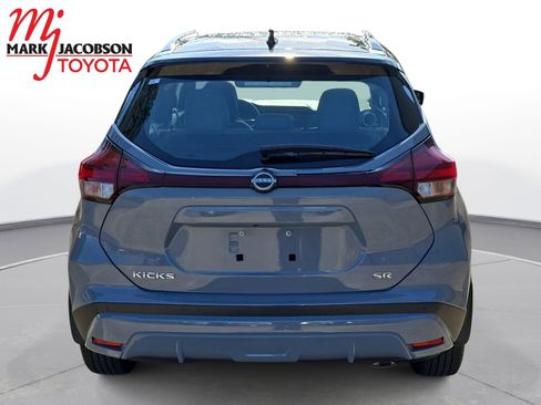 Used 2023 Nissan Kicks SR w/ SR Premium Package image 11