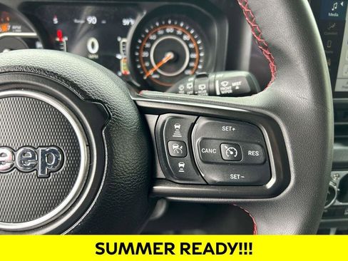 Used 2024 Jeep Wrangler Unlimited Rubicon AWD/4WD image 18