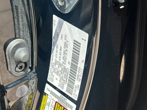 Certified 2025 Toyota Sequoia SR5 AWD/4WD image 36