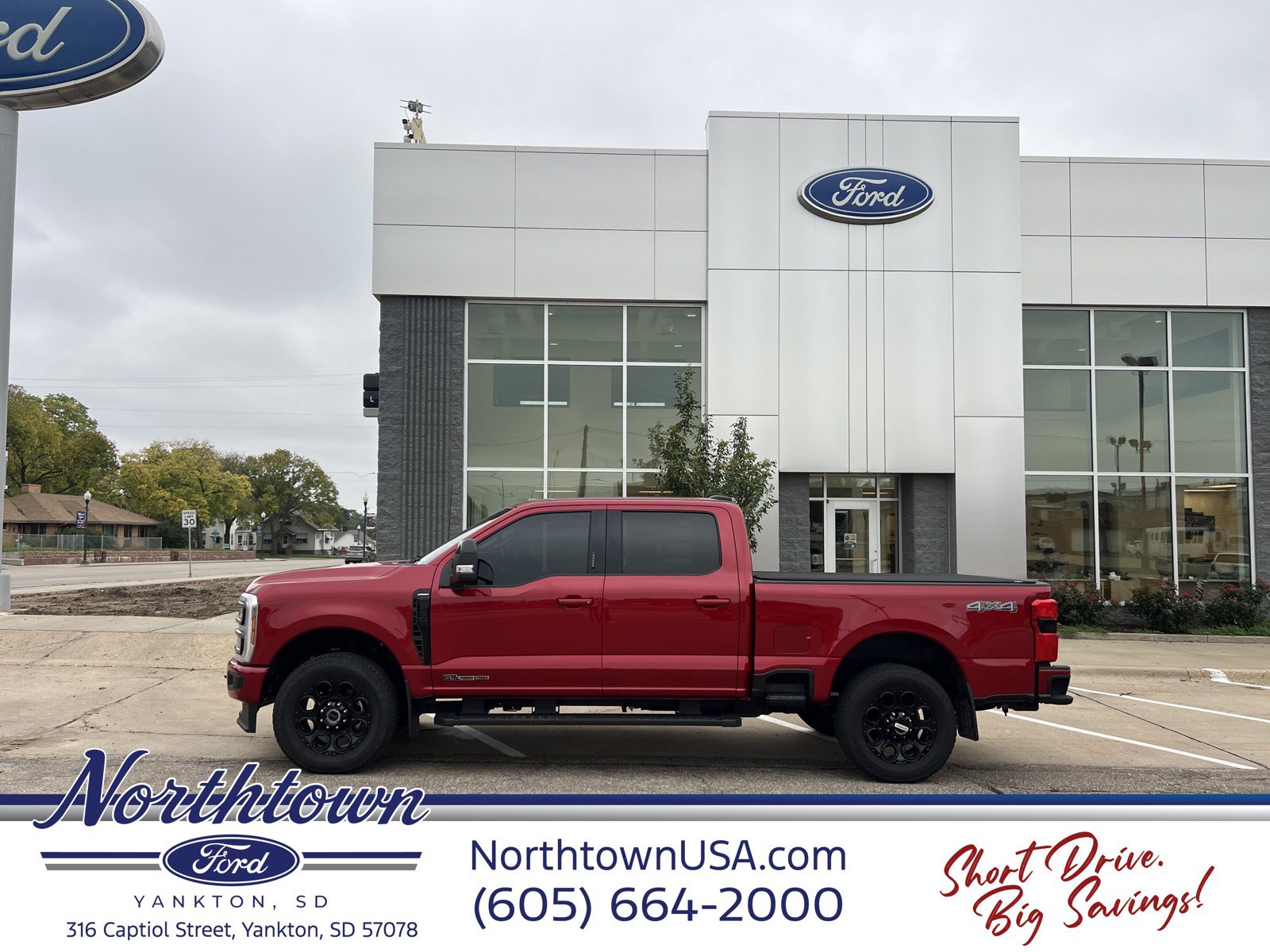 Used 2024 Ford F250 Lariat w/ Black Appearance Package AWD/4WD image 9