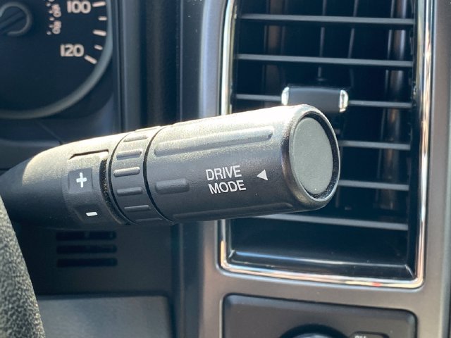 Used 2019 Ford F150 XLT w/ Equipment Group 302A Luxury AWD/4WD image 13