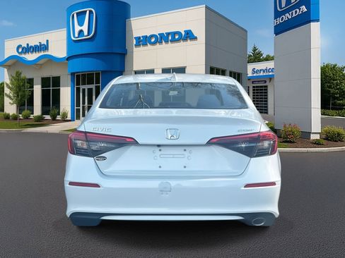 Used 2023 Honda Civic Sport image 6