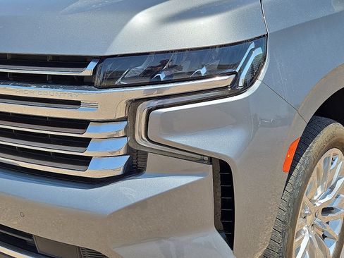 Used 2023 Chevrolet Tahoe High Country AWD/4WD image 10