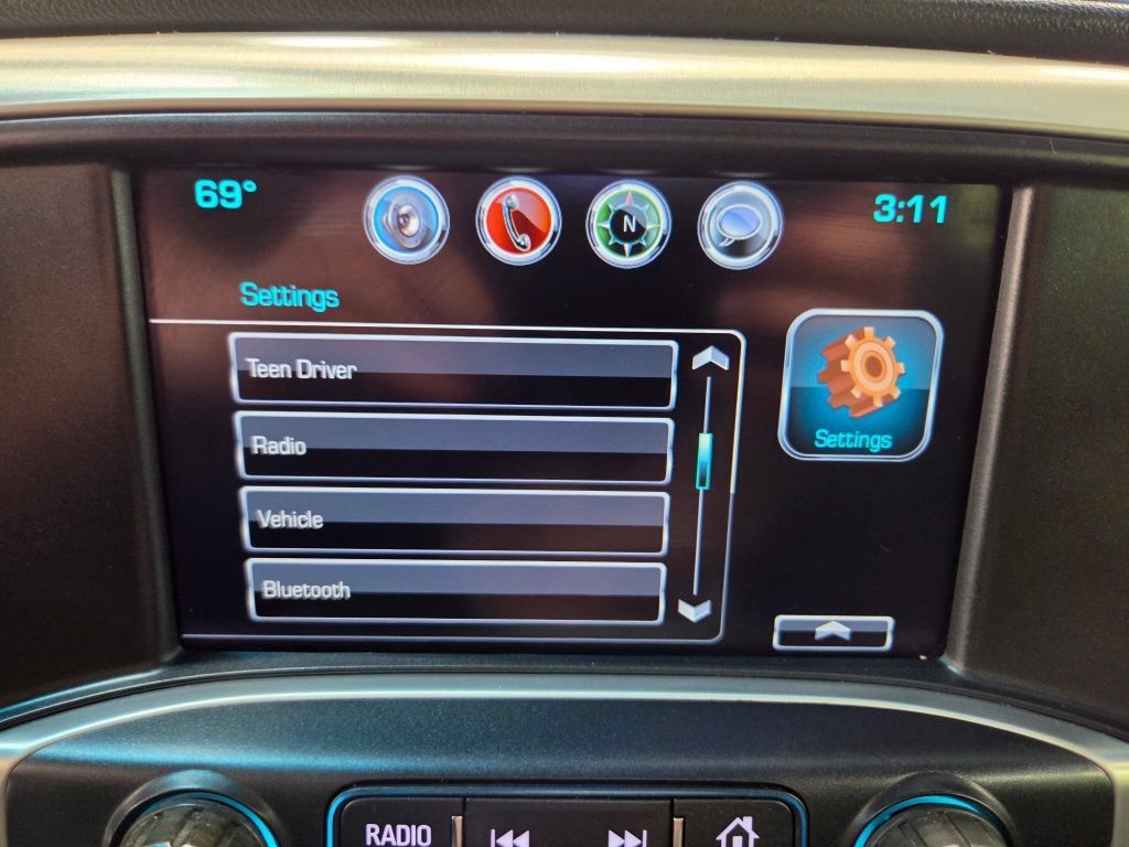 Used 2017 GMC Sierra 1500 SLE w/ SLE Value Package AWD/4WD image 42