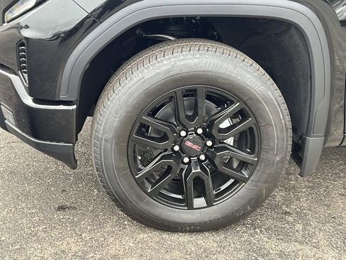 New 2026 GMC Sierra 1500 Elevation image 9