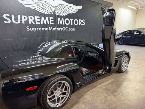 Used 2002 Chevrolet Corvette Z06 w/ Memory Pkg image 13