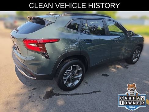 Used 2026 Chevrolet Trax LT w/ Driver Confidence Package FWD image 5