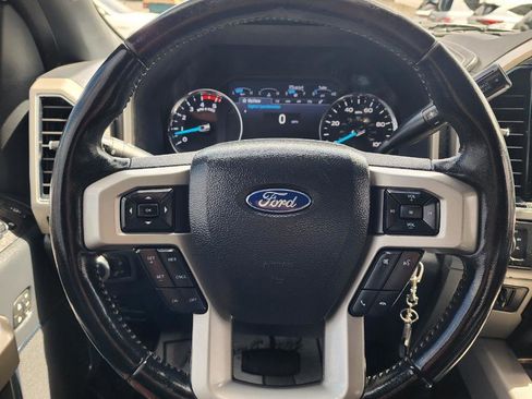 Used 2022 Ford F250 Lariat w/ Black Appearance Package AWD/4WD image 8