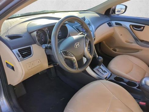 Used 2013 Hyundai Elantra GLS w/ Preferred Pkg image 11