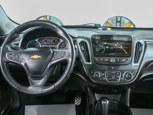 Used 2016 Chevrolet Malibu Premier FWD image 17