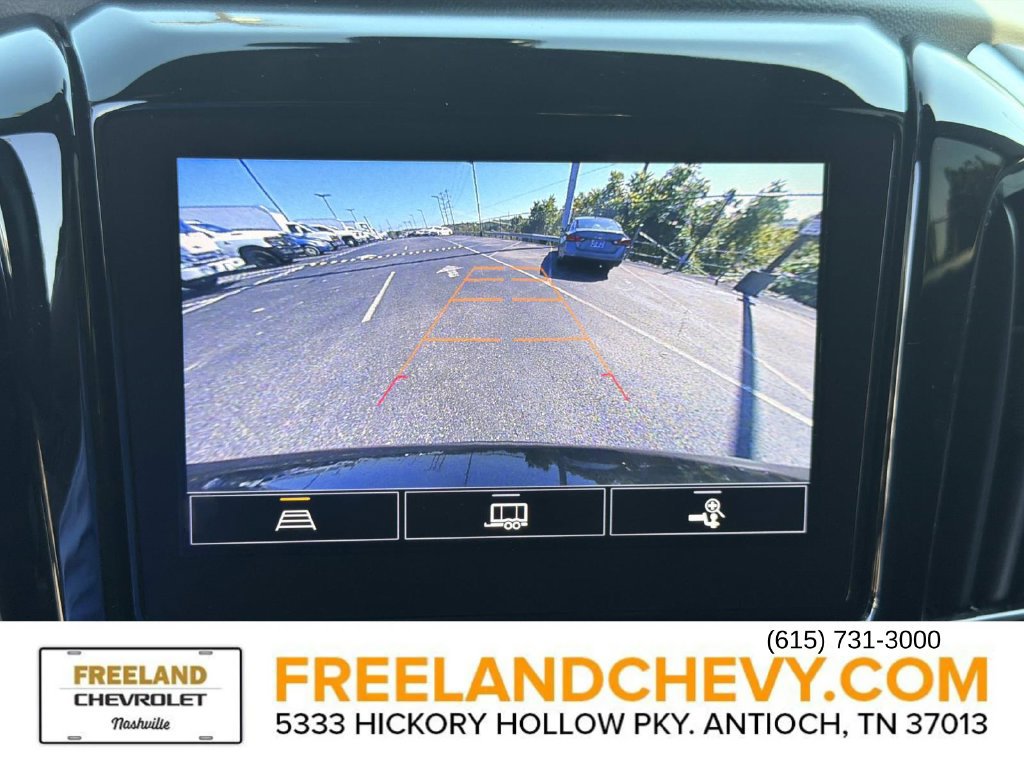 Used 2022 Chevrolet Traverse LT FWD image 35