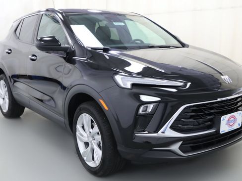 Certified 2024 Buick Encore GX Preferred w/ Comfort Package AWD/4WD image 16