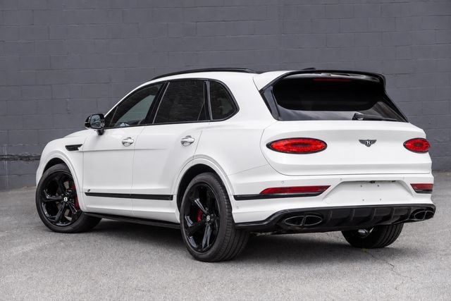 Used 2023 Bentley Bentayga AWD/4WD image 6