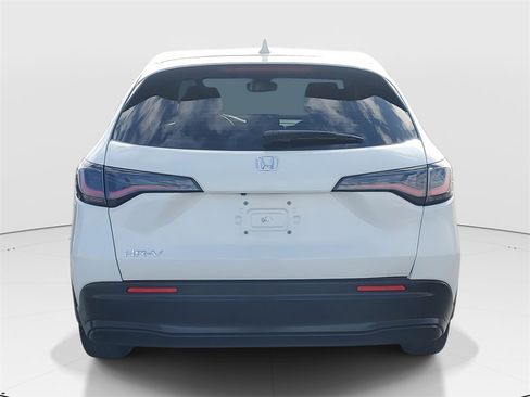 Used 2023 Honda HR-V LX image 6