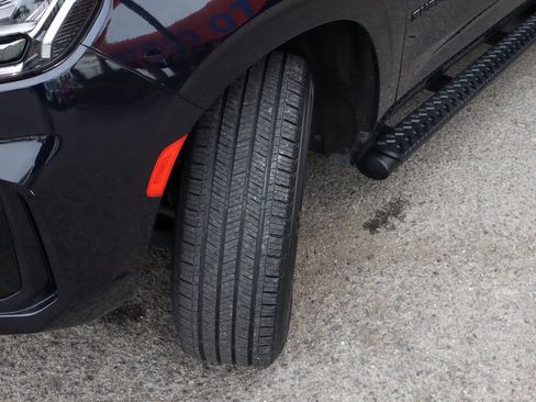 Used 2022 Chevrolet Suburban Z71 w/ Luxury Package image 47