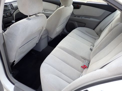 Used 2008 Kia Optima LX image 7