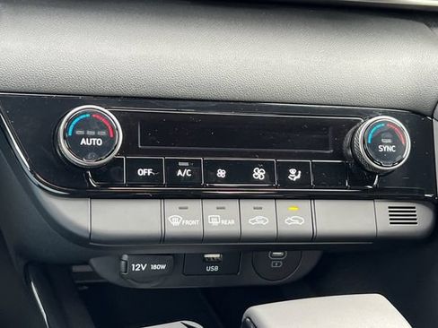 New 2026 Hyundai Elantra Sport FWD image 18