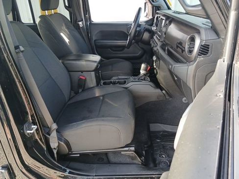 Used 2020 Jeep Gladiator Sport w/ Quick Order Package 24S image 32