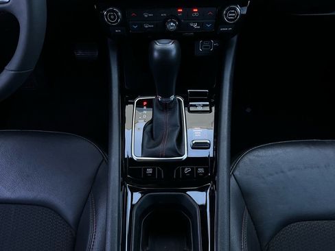 Used 2025 Jeep Compass Trailhawk image 14