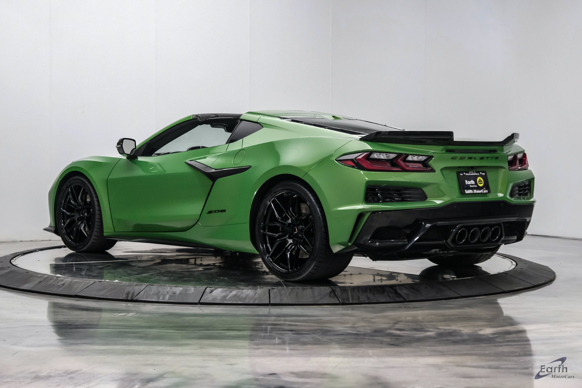 Used 2026 Chevrolet Corvette Z06 RWD image 13