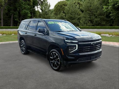Used 2025 Chevrolet Tahoe RST w/ RST Capability Package AWD/4WD image 3
