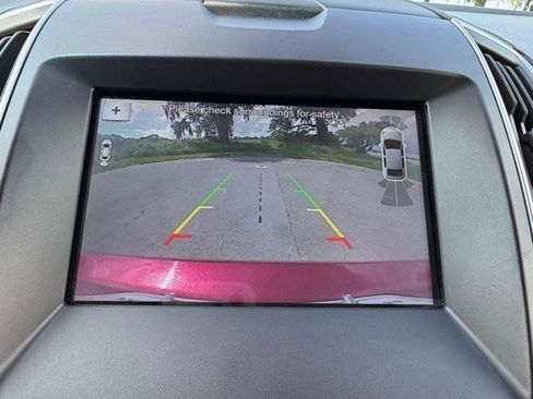 Used 2018 Ford Edge Titanium w/ Equipment Group 302A FWD image 30