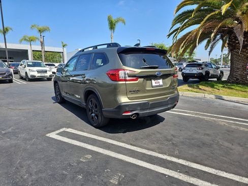 Used 2023 Subaru Ascent Onyx Edition AWD/4WD image 5