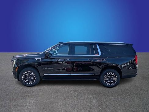 Used 2025 GMC Yukon XL Elevation w/ Elevation Premium Package image 2