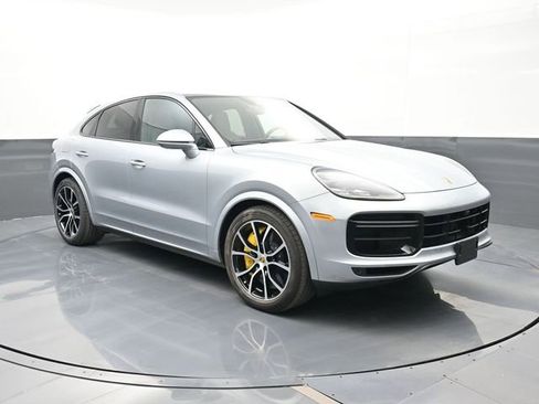 Certified 2022 Porsche Cayenne Turbo image 25