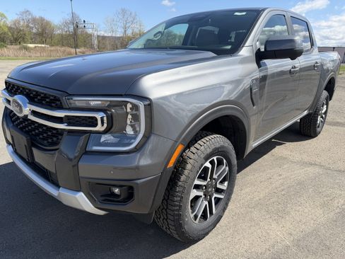 New 2026 Ford Ranger Lariat w/ FX4 Off-Road Package AWD/4WD image 4