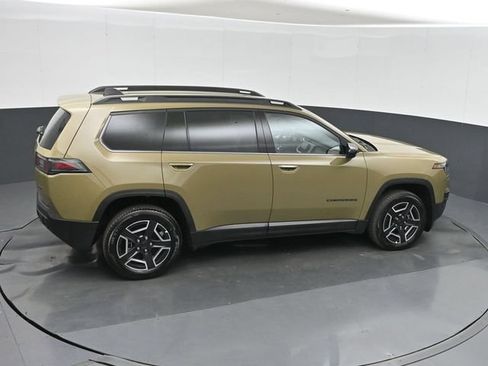 New 2026 Jeep Cherokee Laredo AWD/4WD image 32