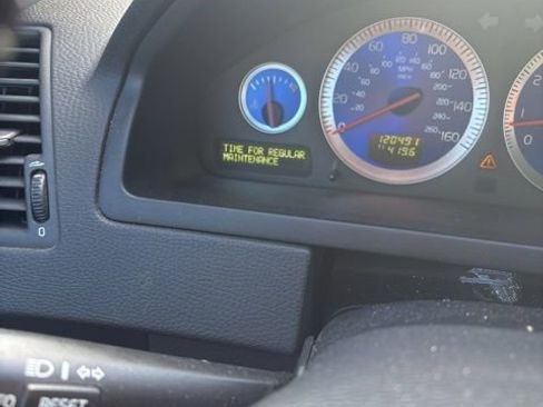 Used 2010 Volvo XC90 3.2 R-Design image 11