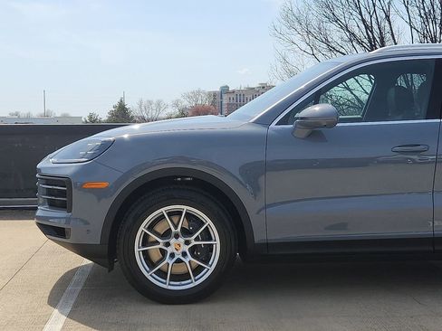 New 2026 Porsche Cayenne image 6