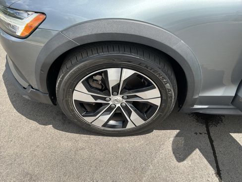 Used 2020 Volvo V60 T5 Cross Country AWD/4WD image 13