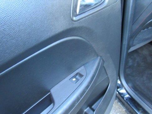 Used 2017 Chevrolet Equinox LT w/ Convenience Package image 28