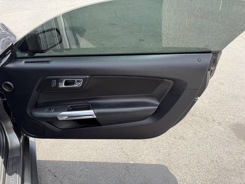 Used 2016 Ford Mustang GT RWD image 15