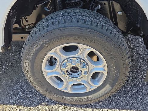 New 2026 Ford F250 XLT w/ FX4 Off-Road Package image 8