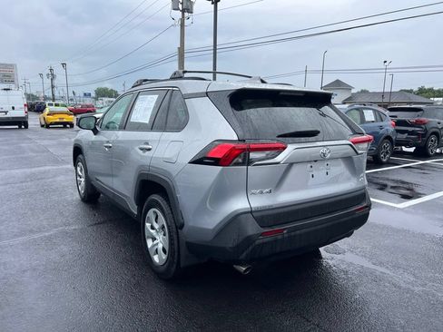 Used 2021 Toyota RAV4 LE AWD/4WD image 3