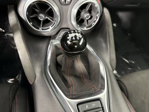 Used 2022 Chevrolet Camaro ZL1 RWD image 31