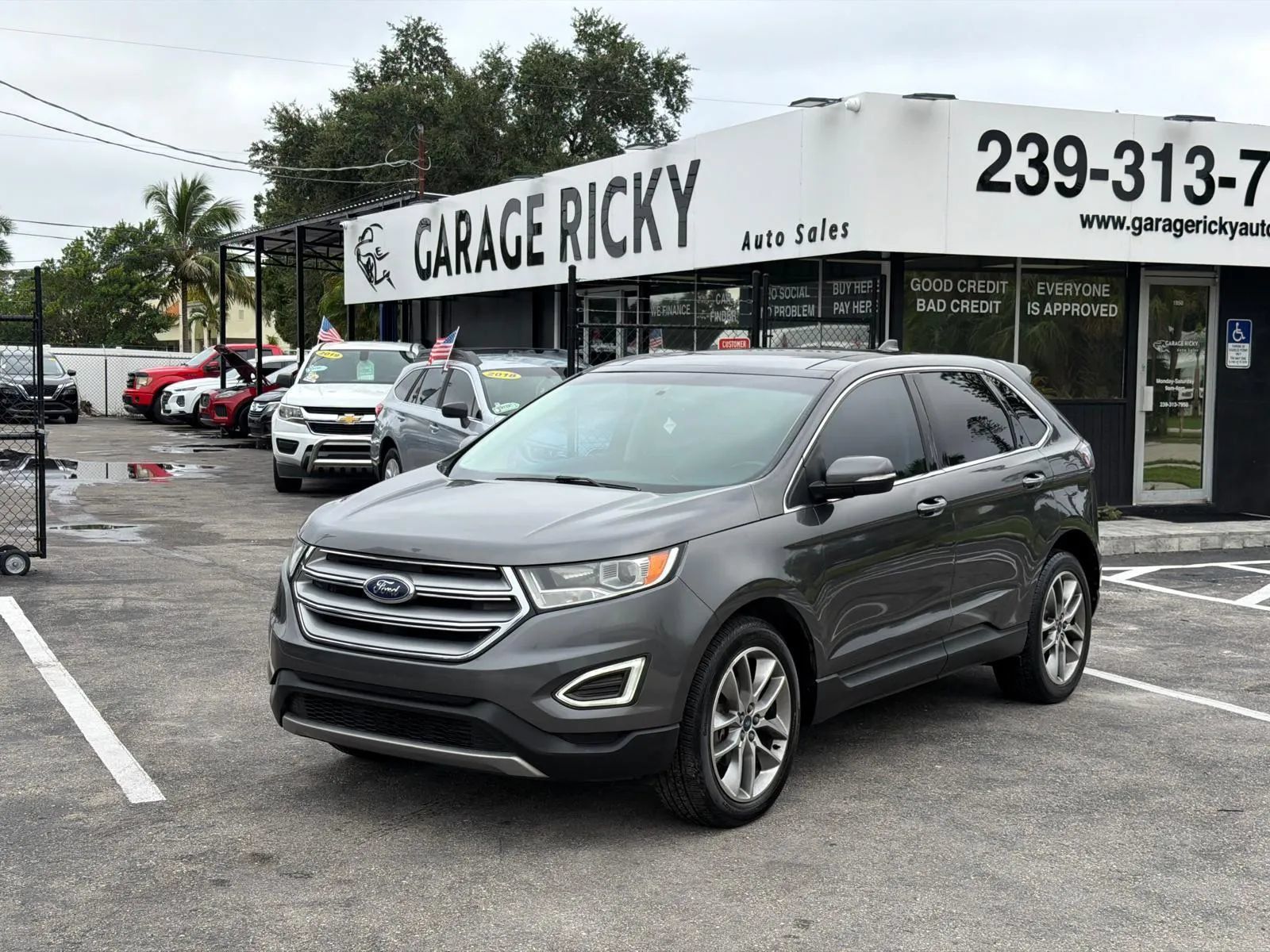 Used 2018 Ford Edge Titanium w/ Technology Package FWD image 1