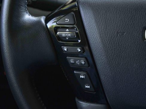 Used 2023 Nissan Armada SL w/ Midnight Edition Package RWD image 21
