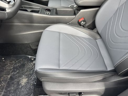 New 2026 Volkswagen Tiguan SE image 14