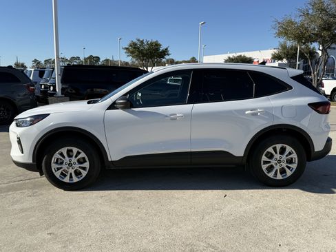 Used 2025 Ford Escape Active image 8